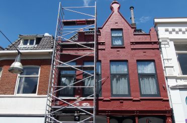 Schilderwerk winkelpand aan de Marktstraat 6