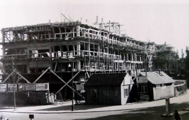 Wilhelminaflat in aanbouw 1950